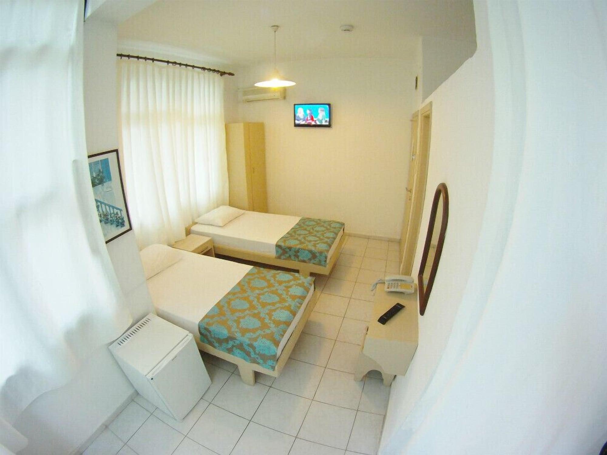 Kleopatra Carina Hotel Alanya Kültér fotó