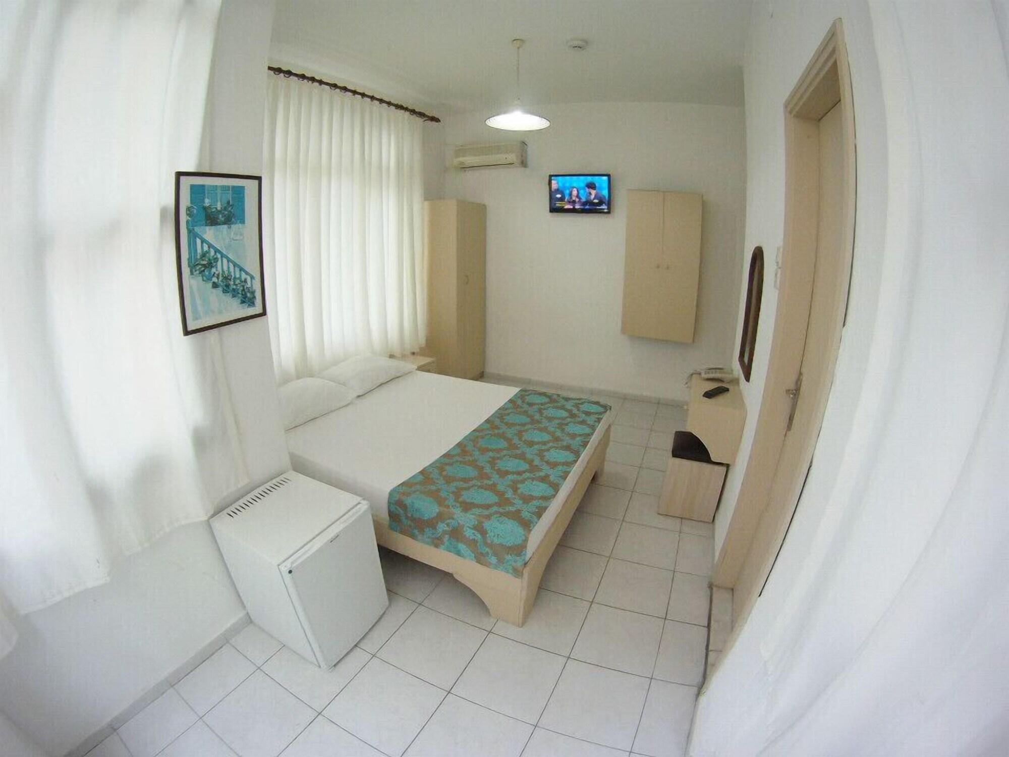 Kleopatra Carina Hotel Alanya Kültér fotó