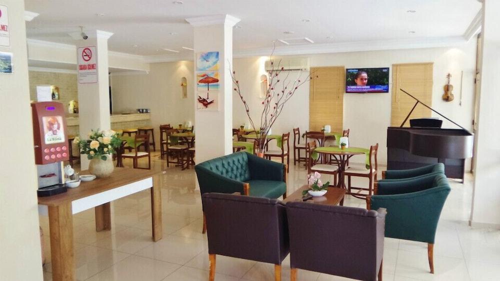 Kleopatra Carina Hotel Alanya Kültér fotó